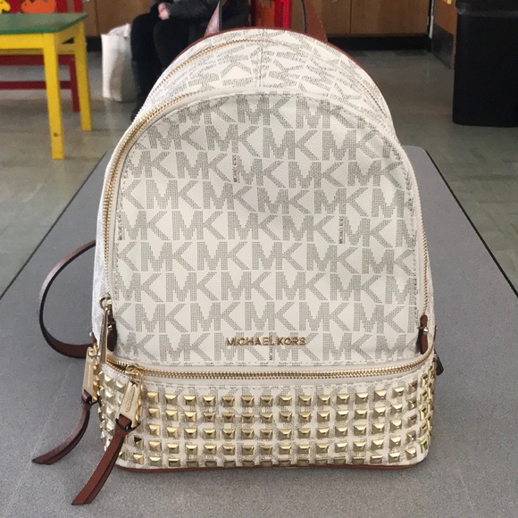 Michael Kors Handbags - NWOT Michael Kors Backpack